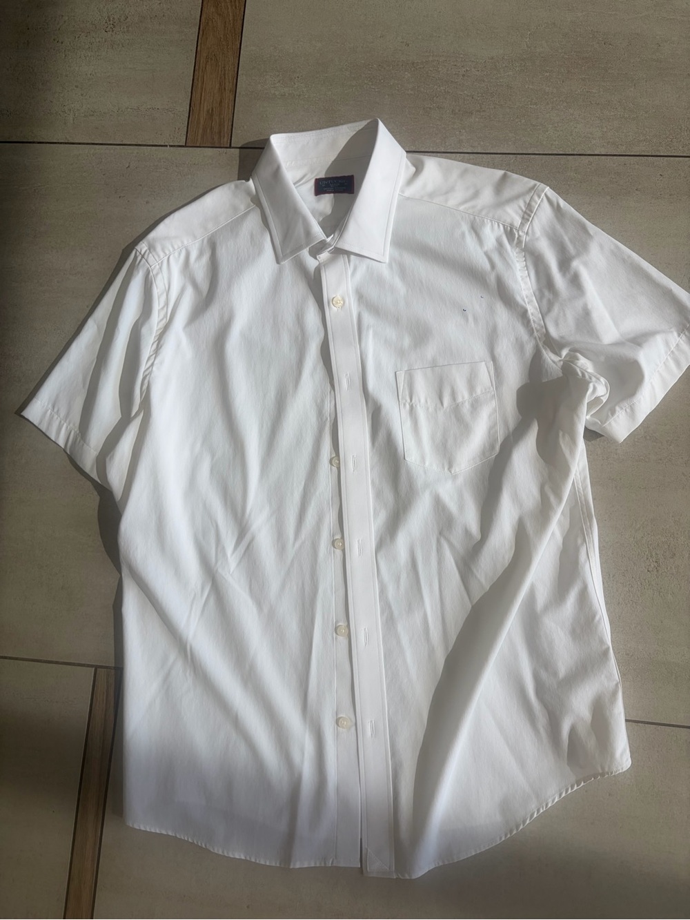 Untuckit Mens White Short-Sleeve Dress Shirt - Classic Collar